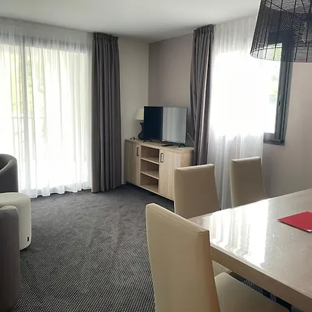 Appartement Avec Piscine à Gourette, 6 Pers, 49m² - Fr-1-860-40 Eaux-Bonnes